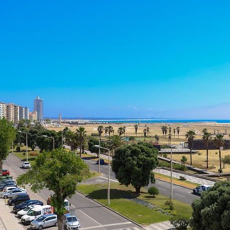 Brasil Avenue By Rent4All Figueira da Foz Exterior photo