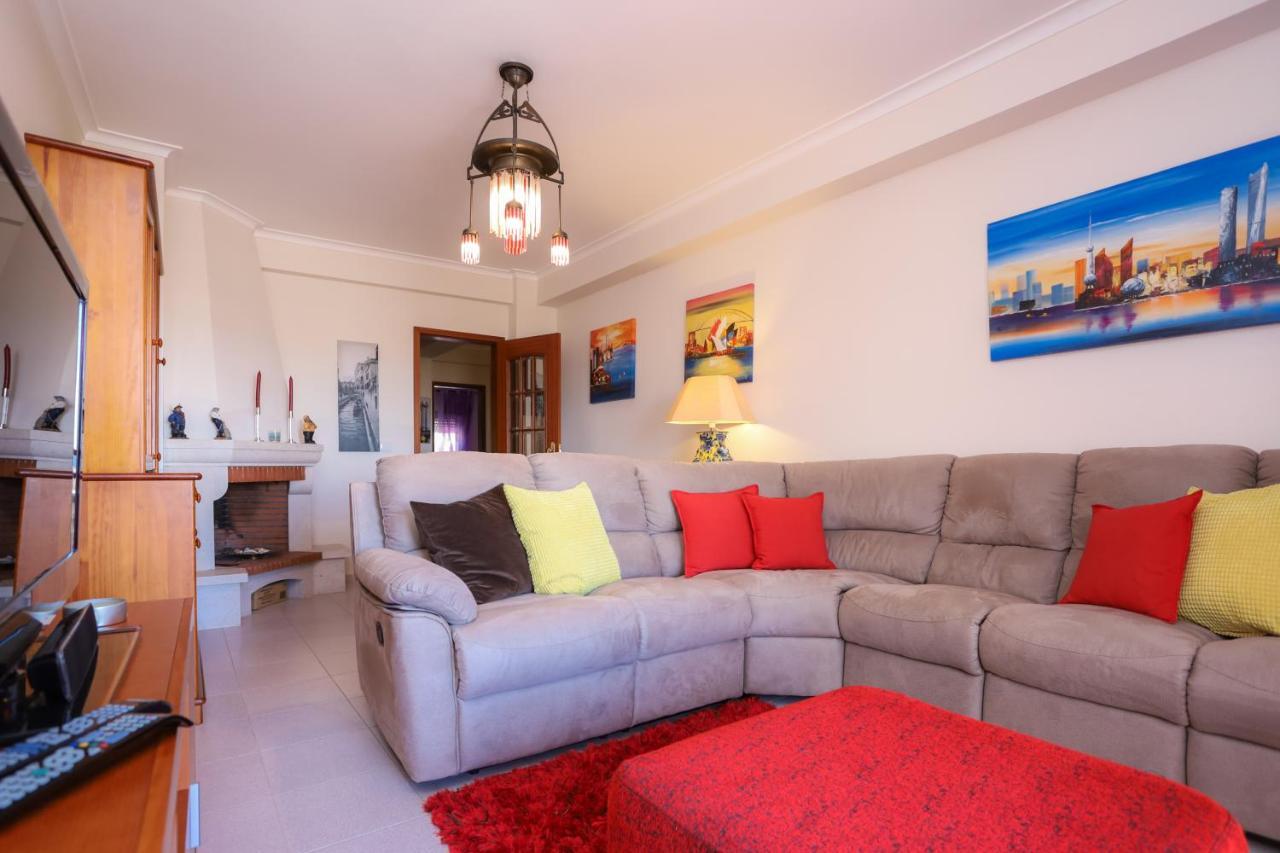 Brasil Avenue By Rent4All Figueira da Foz Exterior photo